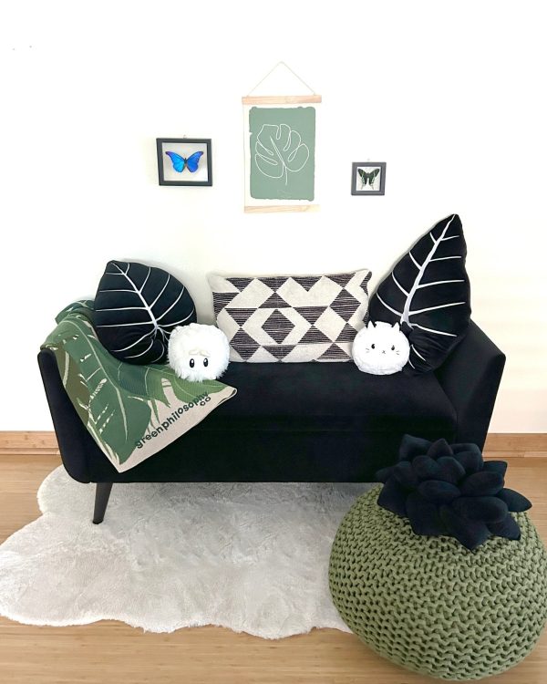 Philodendron Gloriosum Leaf Plush Pillow - Obsidian Online Sale